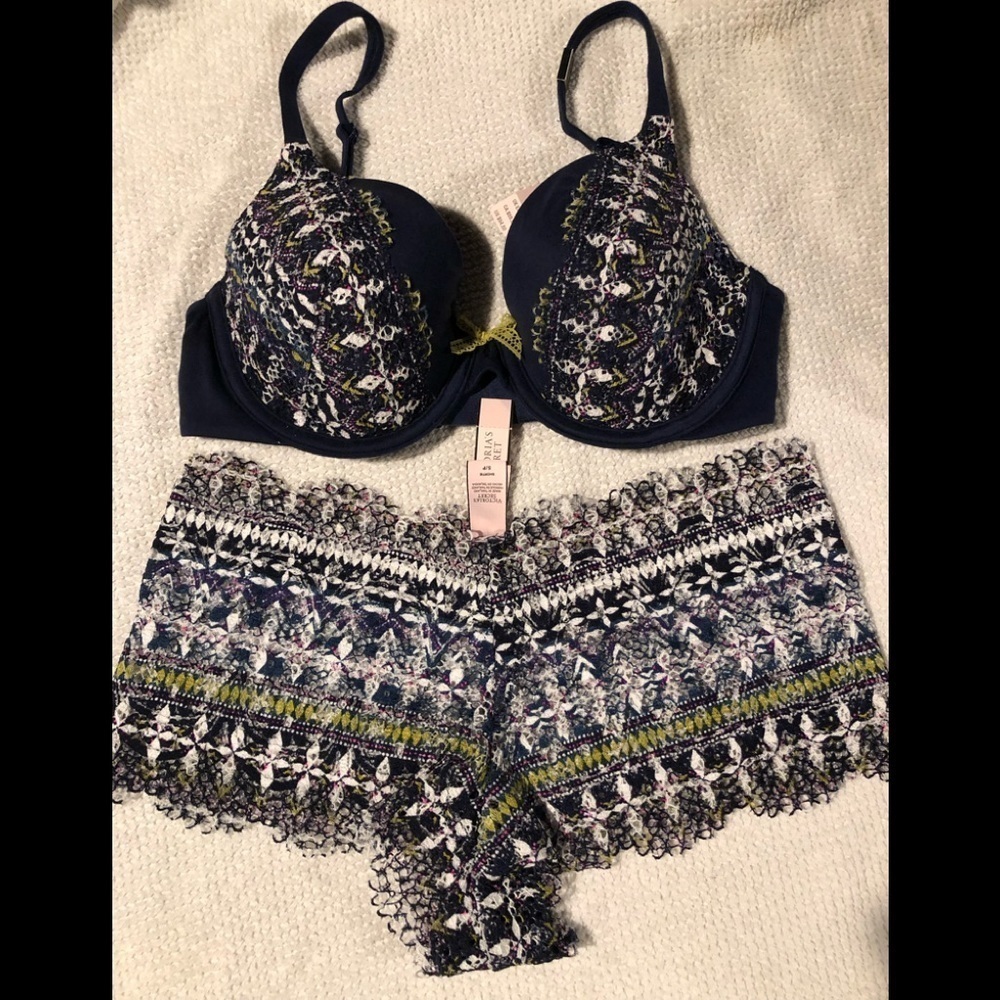 Victoria’s Secret Bra and pantie set
